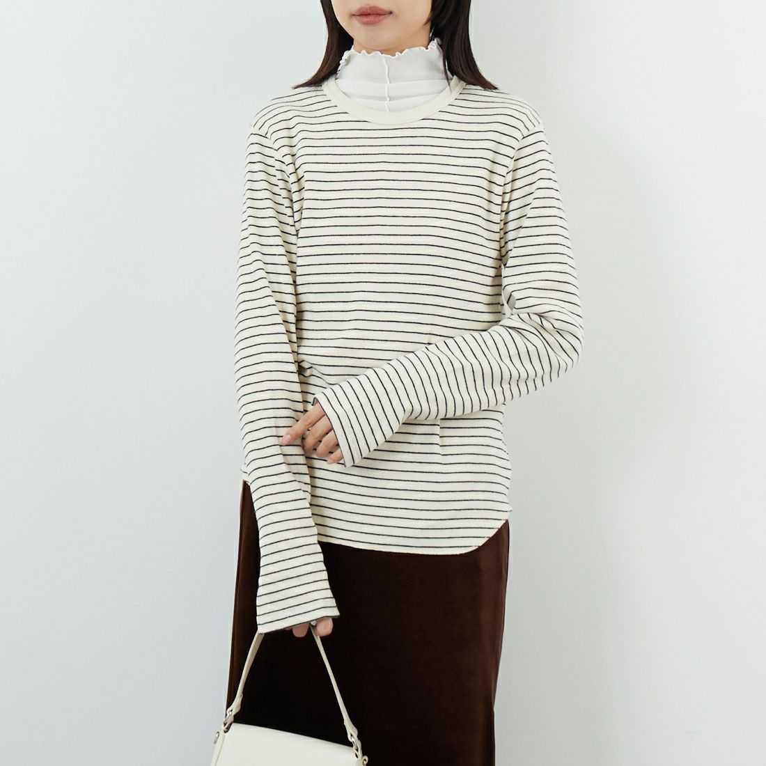 Health knit [ヘルスニット] クルーネック長袖Tシャツ [53019] NAT/BLK &&モデル身長：162cm 着用サイズ：WM&&