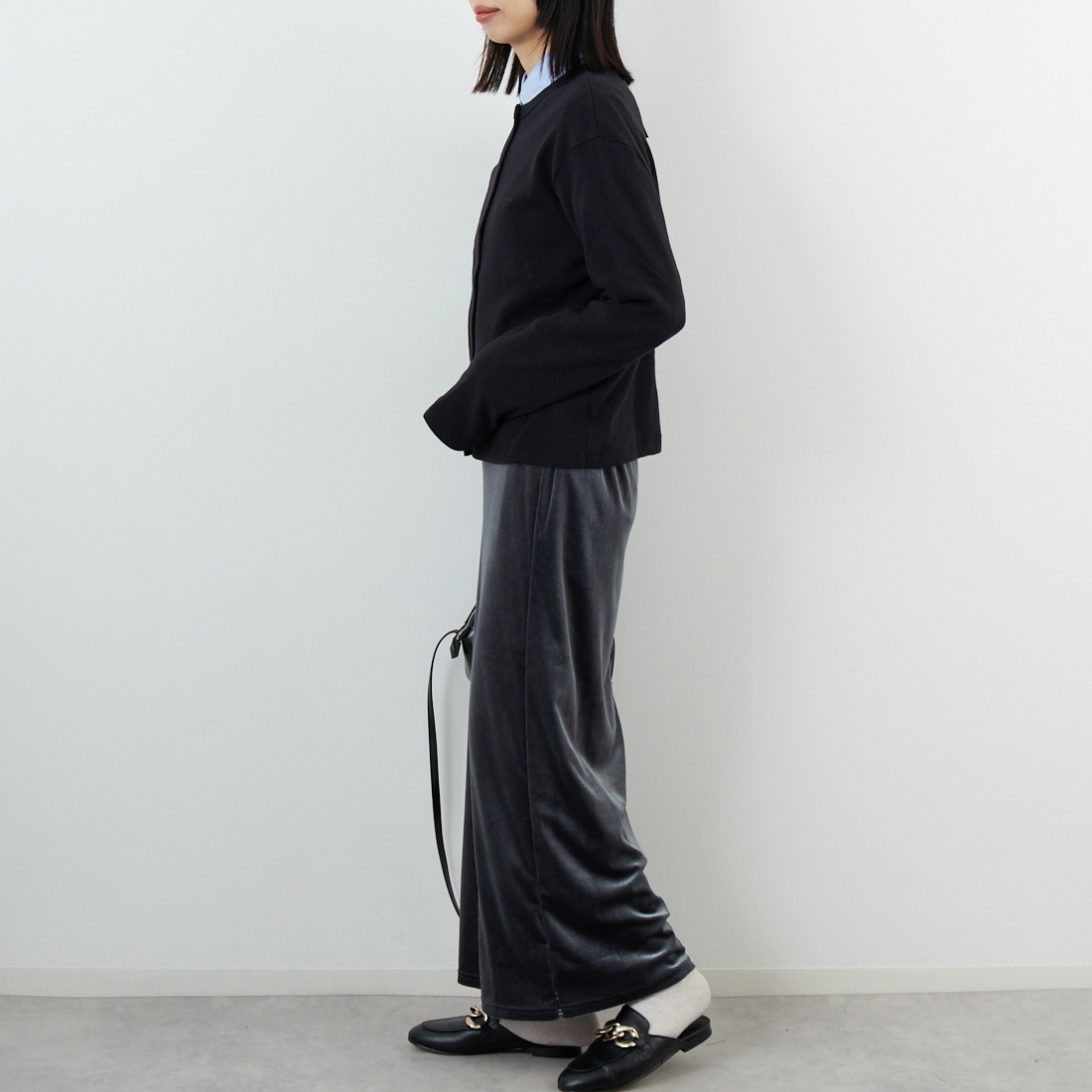Health knit [ヘルスニット] クルーネックカーディガン [53022] BLACK &&モデル身長：162cm 着用サイズ：WM&&