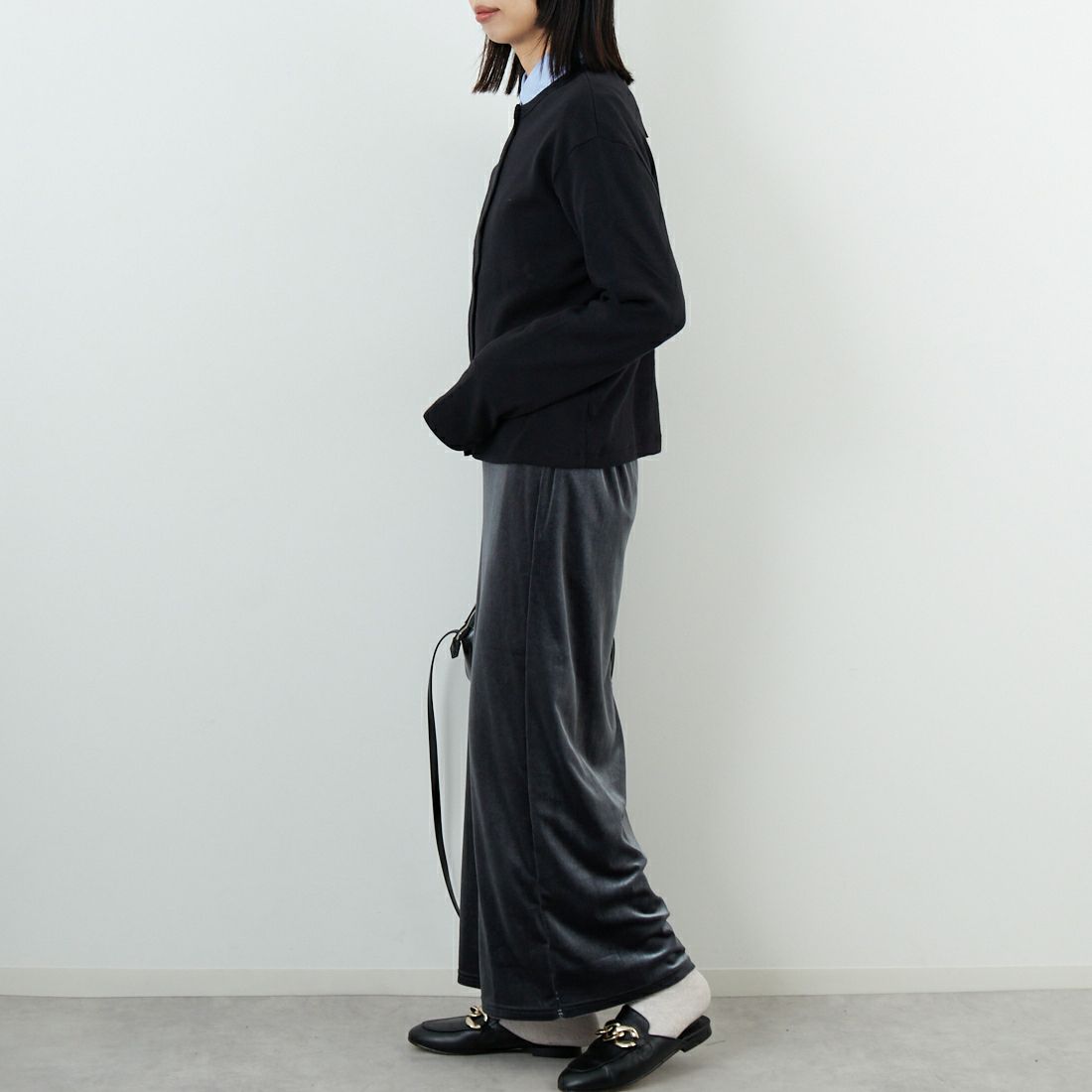 Health knit [ヘルスニット] クルーネックカーディガン [53022] BLACK &&モデル身長：162cm 着用サイズ：WM&&