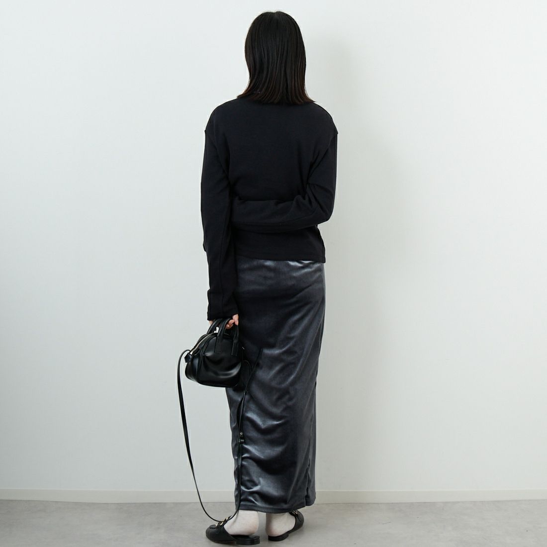 Health knit [ヘルスニット] クルーネックカーディガン [53022] BLACK &&モデル身長：162cm 着用サイズ：WM&&