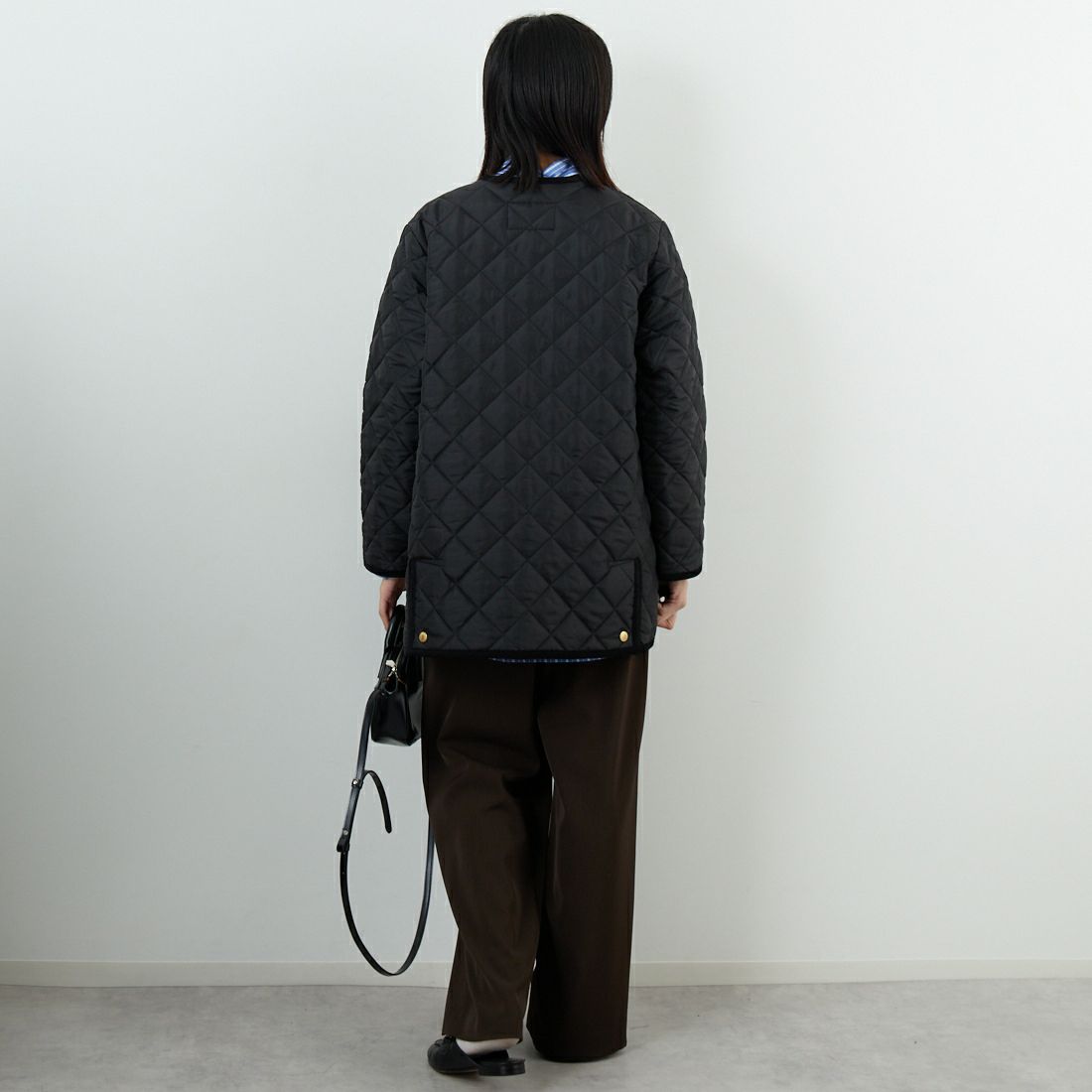 Traditional Weatherwear [トラディショナル ウェザーウェア] アークリー Aライン ミドル [L252APQCO0485AA] AA01 BK/BK &&モデル身長：162cm 着用サイズ：34&&