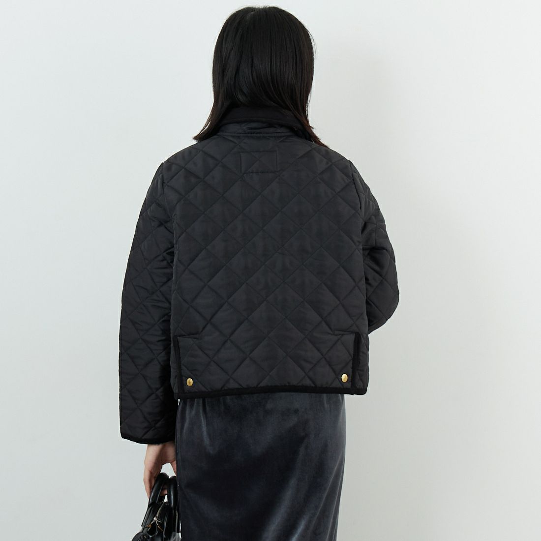 Traditional Weatherwear [トラディショナル ウェザーウェア] ウェーバリーAライン [L252APQCO0487AA] AA01 BK/BK &&モデル身長：162cm 着用サイズ：34&&