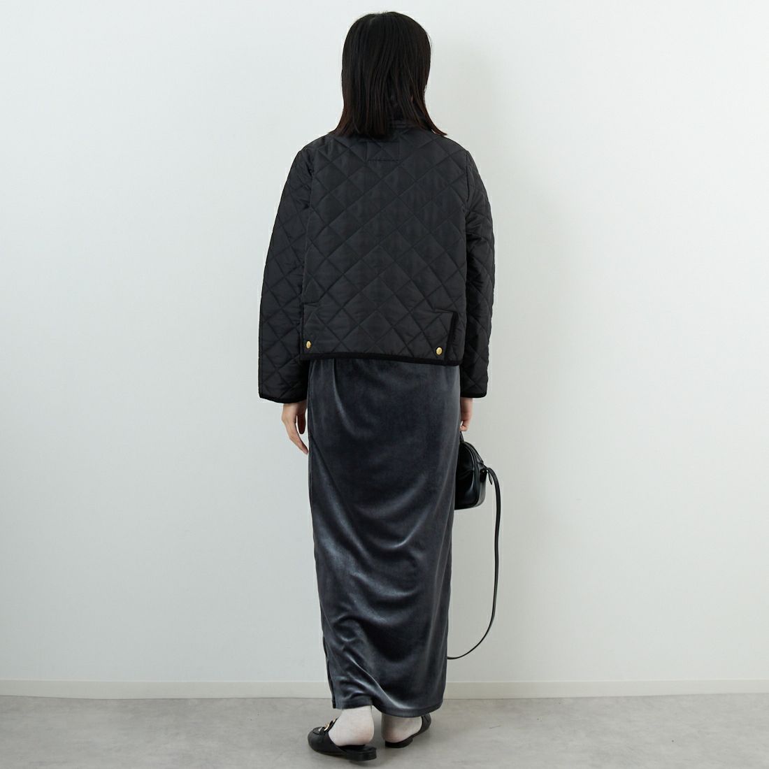 Traditional Weatherwear [トラディショナル ウェザーウェア] ウェーバリーAライン [L252APQCO0487AA] AA01 BK/BK &&モデル身長：162cm 着用サイズ：34&&