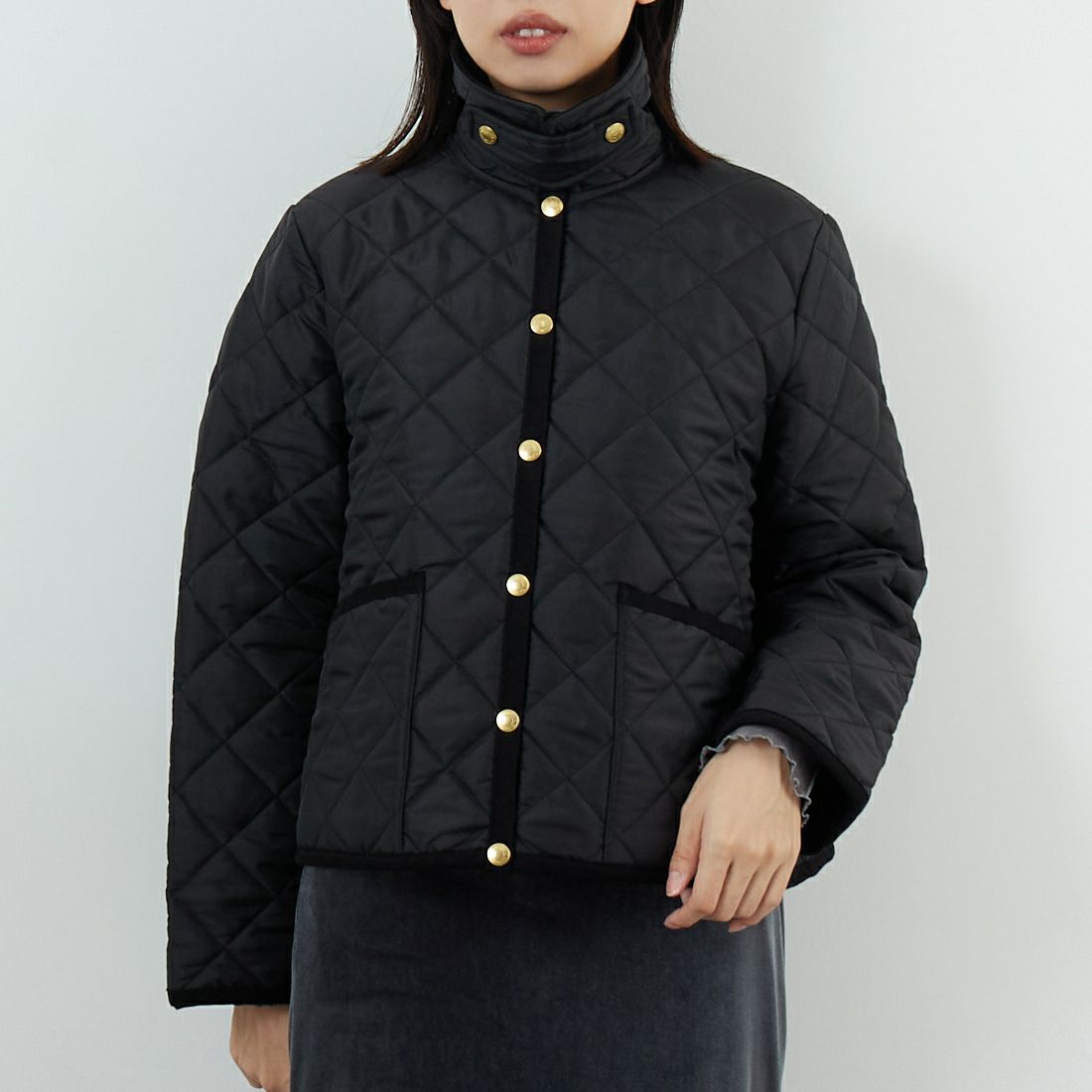 Traditional Weatherwear [トラディショナル ウェザーウェア] ウェーバリーAライン [L252APQCO0487AA] AA01 BK/BK &&モデル身長：162cm 着用サイズ：34&&