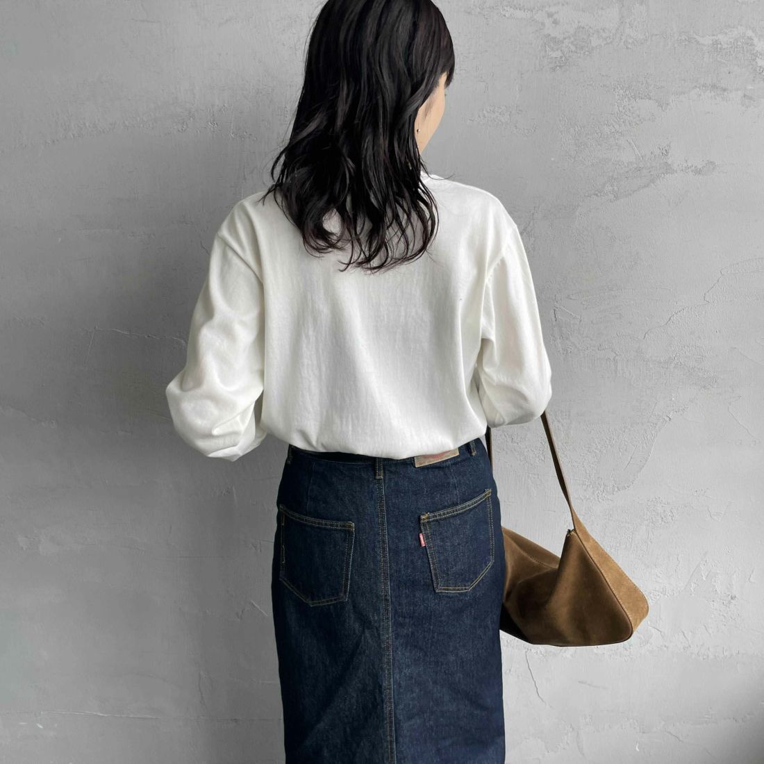 Hanes [ヘインズ] SHIRO クルーネックロングスリーブTシャツ [HM4-A201] 010 ﾎﾜｲﾄ &&モデル身長：160cm 着用サイズ：S&&