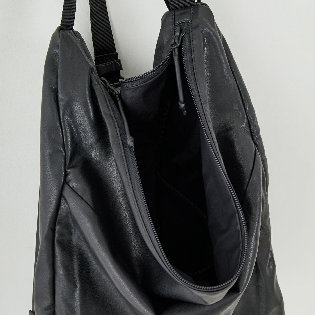 BAICYCLON by bagjack [バイシクロン バイ バッグジャック] シンセティックレザー ショルダーバッグ [BCL-115] BLACK