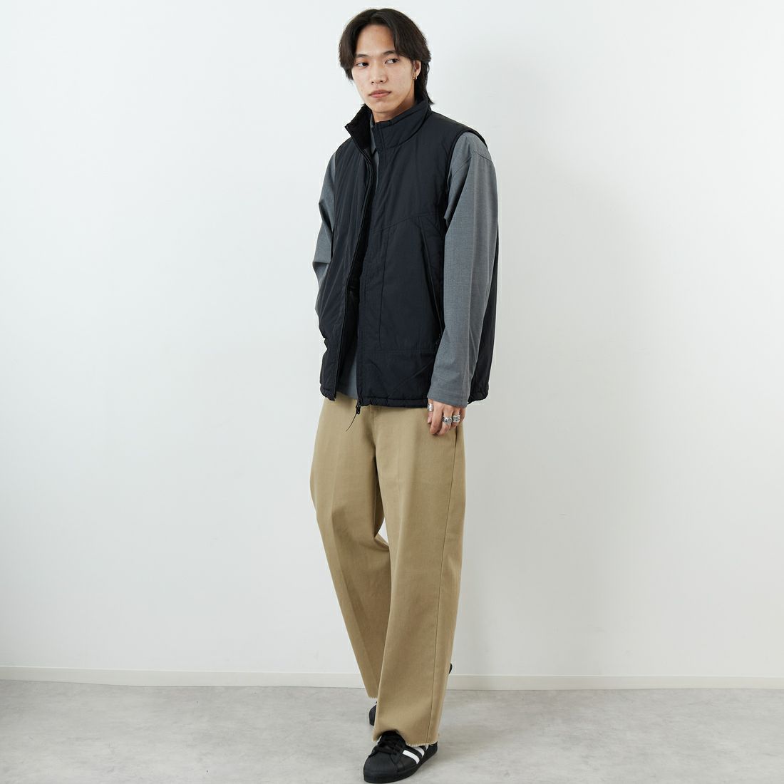 WILD THINGS [ワイルドシングス] モンスターベスト [WT25103SK] BLACK &&モデル身長：179cm 着用サイズ：L&&