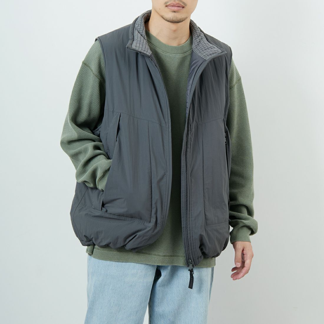 WILD THINGS [ワイルドシングス] モンスターベスト [WT25103SK] GREY &&モデル身長：168cm 着用サイズ：L&&