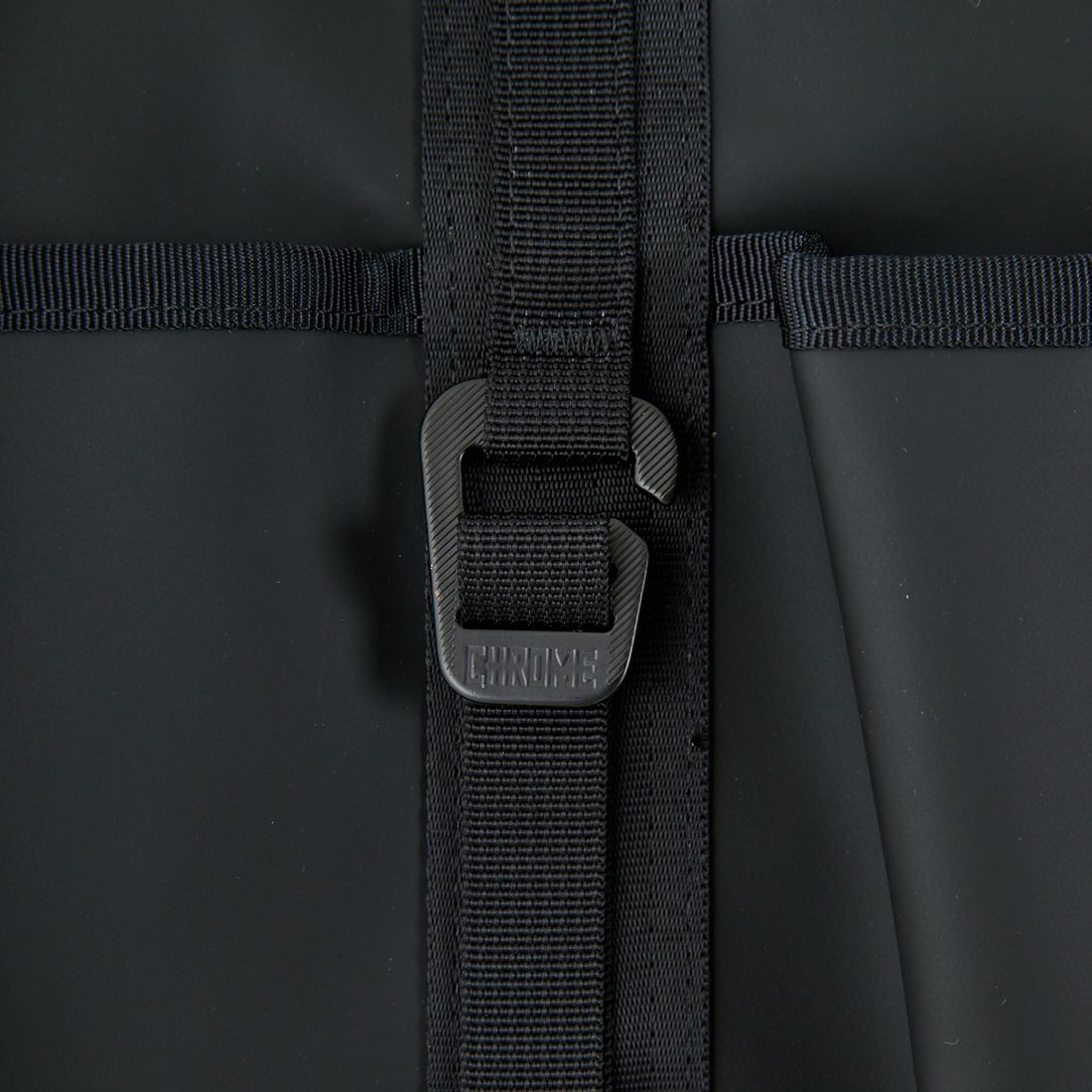 CHROME [クローム] グローサリートート メッセンジャーバッグ 28L [JP239] MTBK