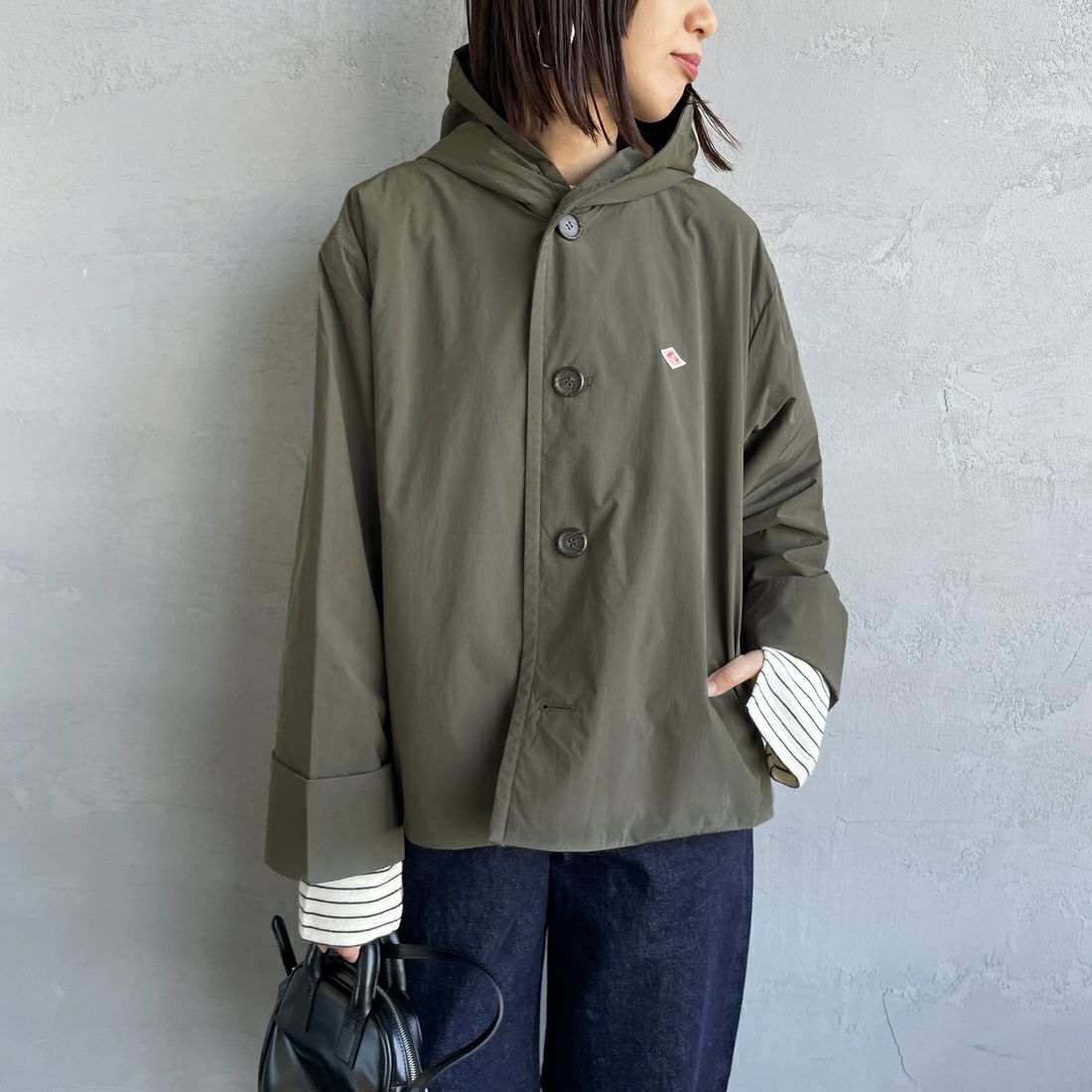 DANTON [ダントン] ピーチタフタ フーデッドジャケット [DT-A0673PNT] DEEP OLIVE &&モデル身長：160cm 着用サイズ：34&&