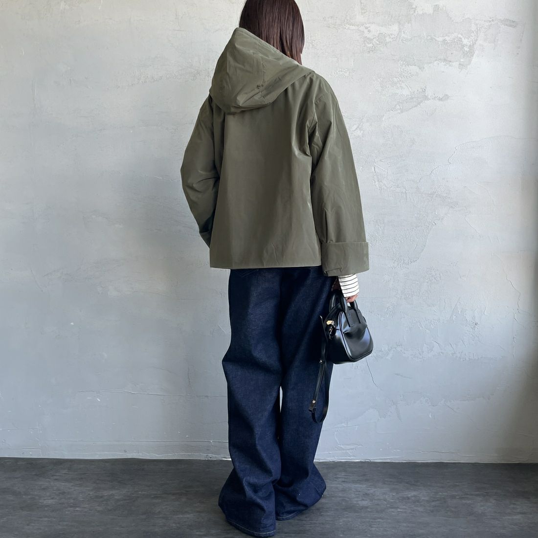 DANTON [ダントン] ピーチタフタ フーデッドジャケット [DT-A0673PNT] DEEP OLIVE &&モデル身長：160cm 着用サイズ：34&&