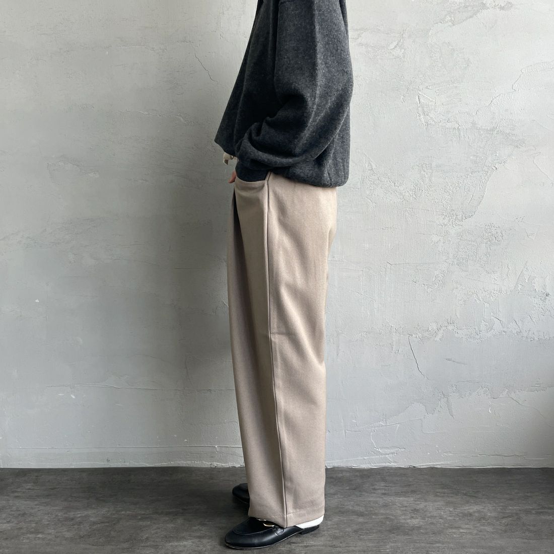 DANTON [ダントン] タックパンツ [DT-E0274FLP] TAUPE &&モデル身長：158cm 着用サイズ：36&&