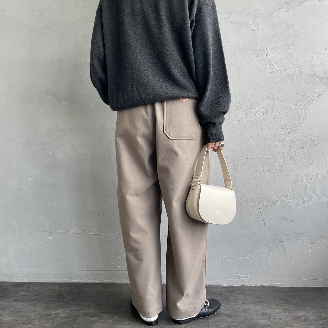 DANTON [ダントン] タックパンツ [DT-E0274FLP] TAUPE &&モデル身長：158cm 着用サイズ：36&&