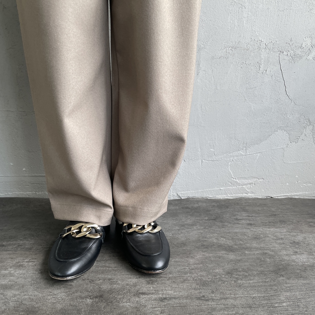 DANTON [ダントン] タックパンツ [DT-E0274FLP] TAUPE &&モデル身長：158cm 着用サイズ：36&&