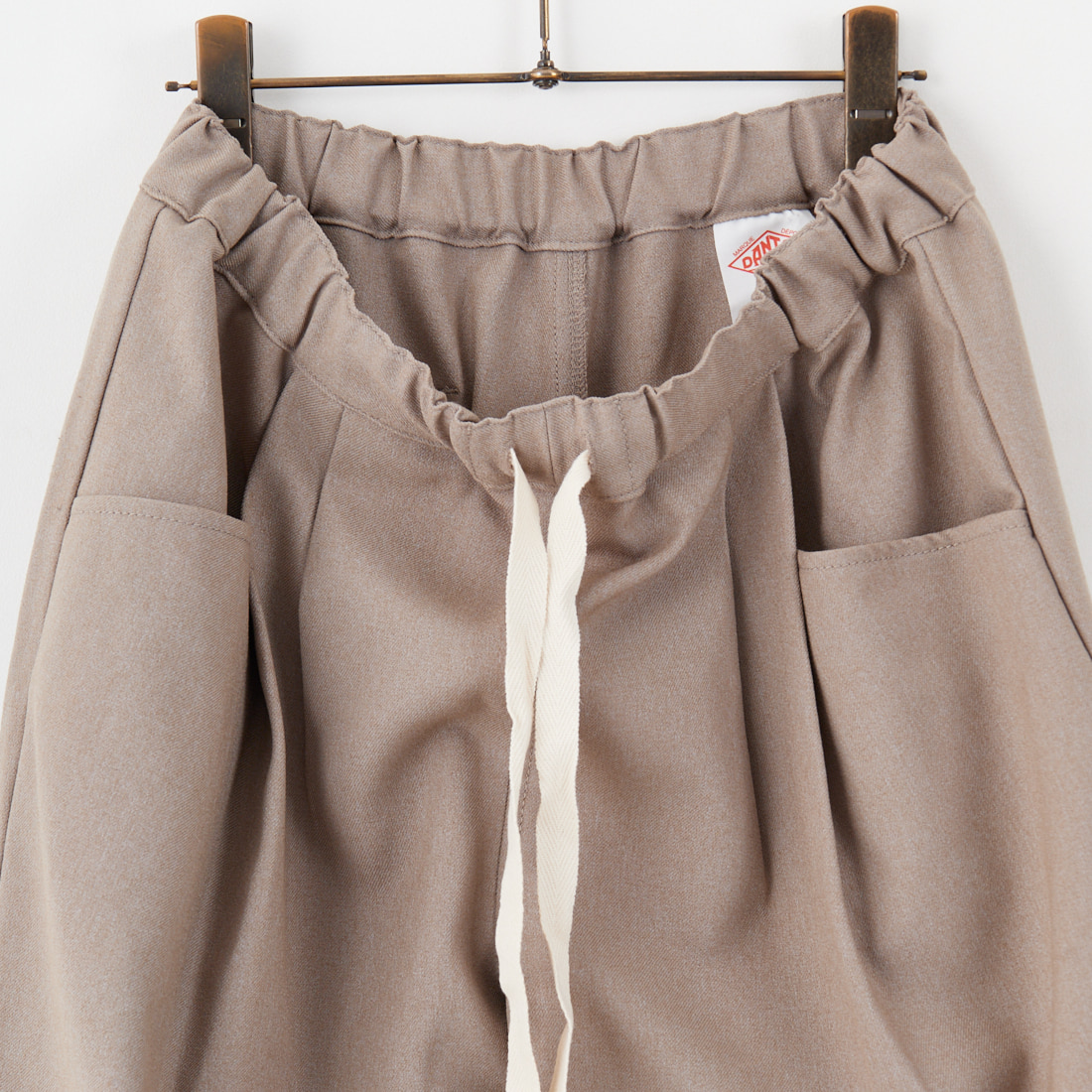 DANTON [ダントン] タックパンツ [DT-E0274FLP] TAUPE