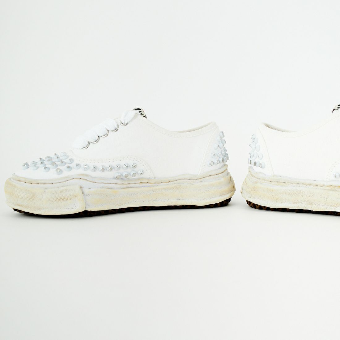 Maison MIHARA YASUHIRO [メゾン ミハラヤスヒロ] BAKER スタッズキャンバスローカット [A15FW733] WHITE