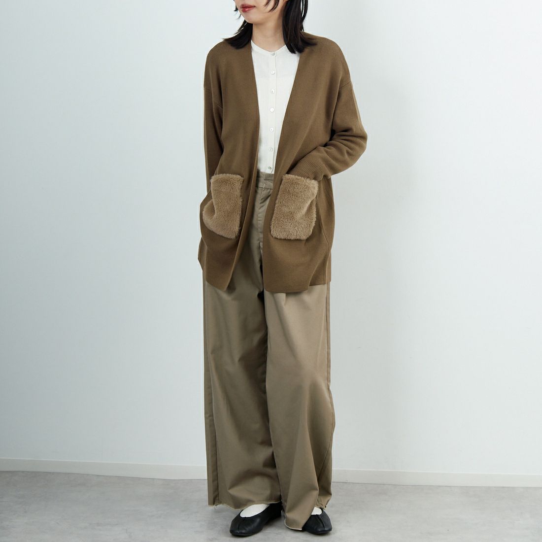 Jf Ready Made [ジェイエフレディメイド] 総針編み ファーポケットカーディガン [3106205] 701 ﾌﾞﾗｳﾝ &&モデル身長：162cm 着用サイズ：F&&