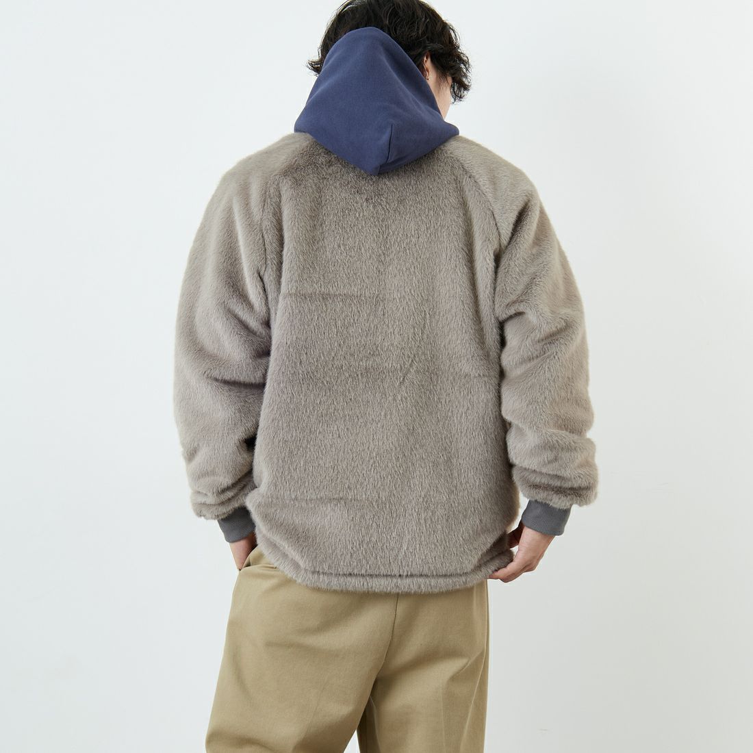 HELLO CALIF [ハローカリフ] ファーボンバーコーチジャケット [HC-254-057] GRYGE &&モデル身長：179cm 着用サイズ：L&&