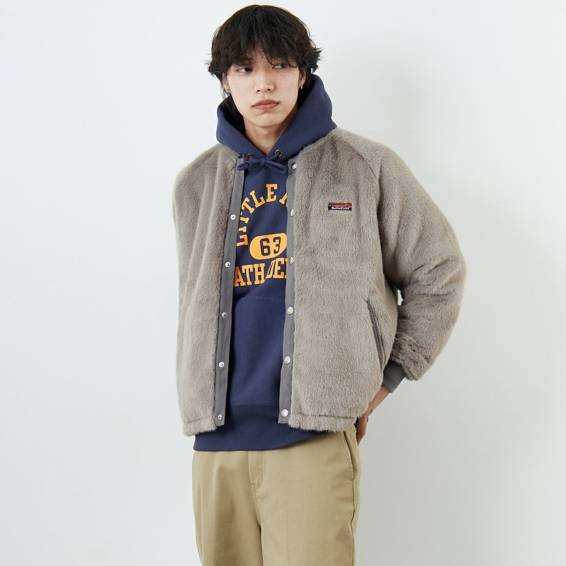 HELLO CALIF [ハローカリフ] ファーボンバーコーチジャケット [HC-254-057] GRYGE &&モデル身長：179cm 着用サイズ：S&&