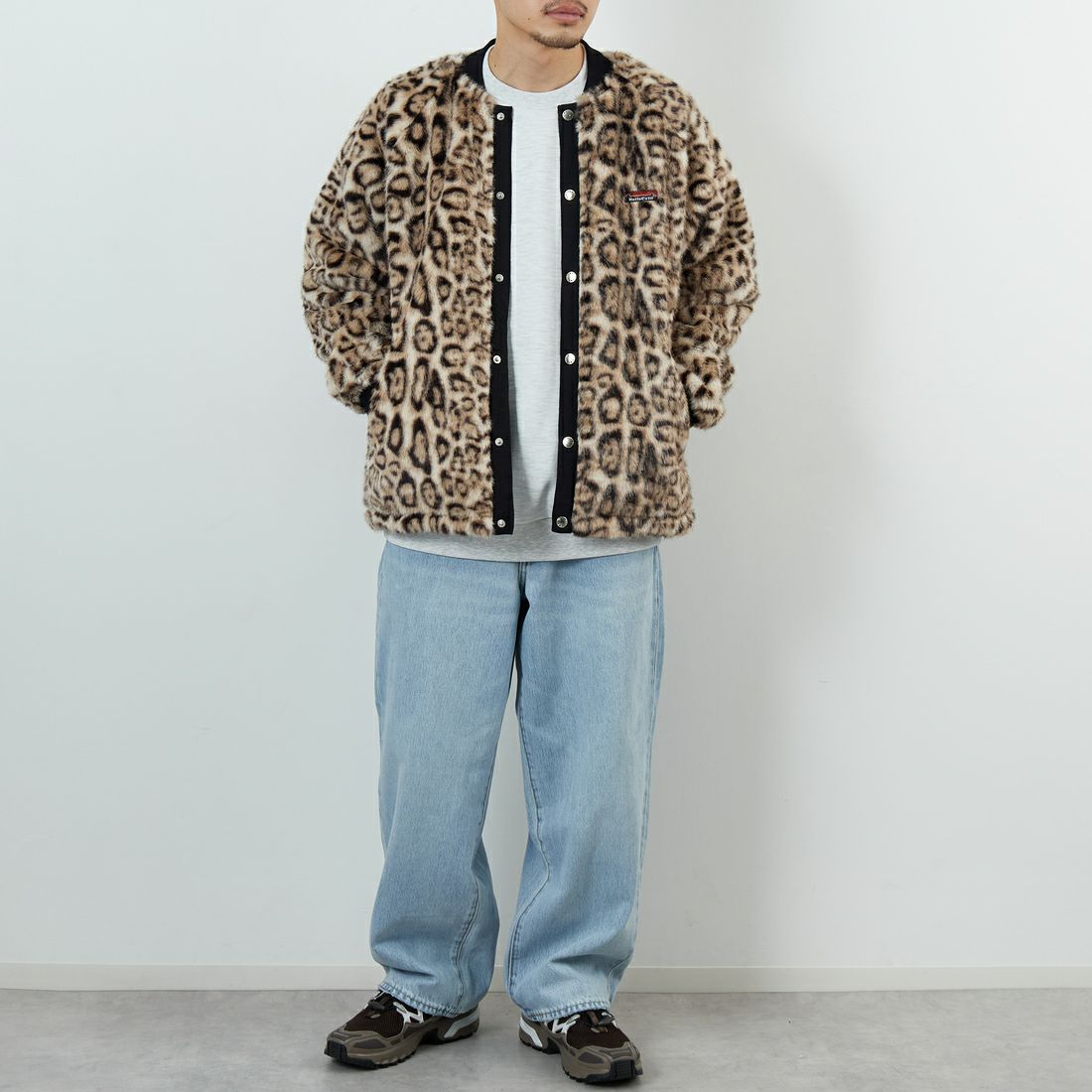 HELLO CALIF [ハローカリフ] ファーボンバーコーチジャケット [HC-254-057] LEOPARD &&モデル身長：168cm 着用サイズ：M&&