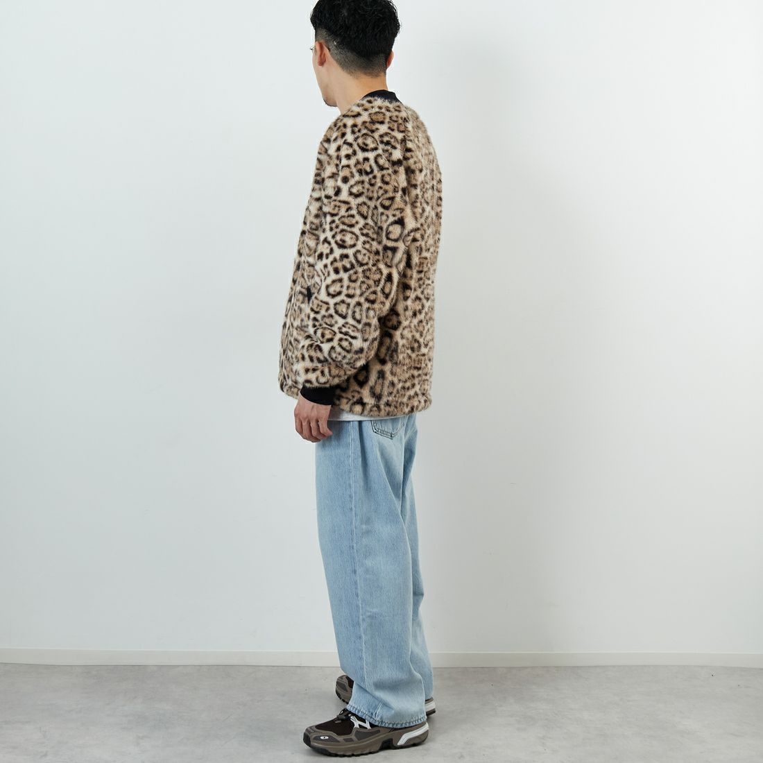HELLO CALIF [ハローカリフ] ファーボンバーコーチジャケット [HC-254-057] LEOPARD &&モデル身長：168cm 着用サイズ：M&&