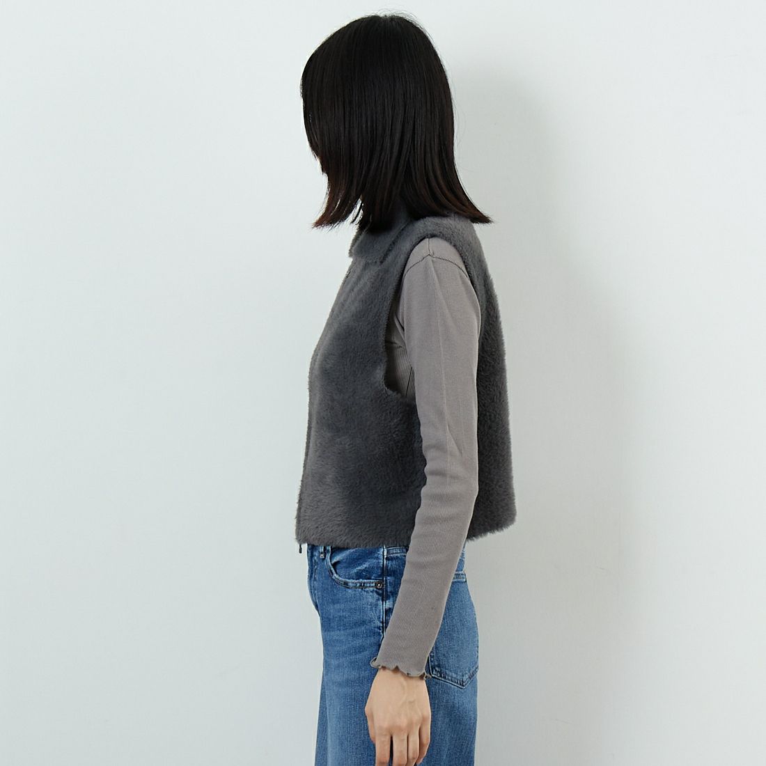 CLOCHE [クロシェ] もこもこファーベスト [55285509] ﾁｬｺｰﾙ &&モデル身長：162cm 着用サイズ：2&&