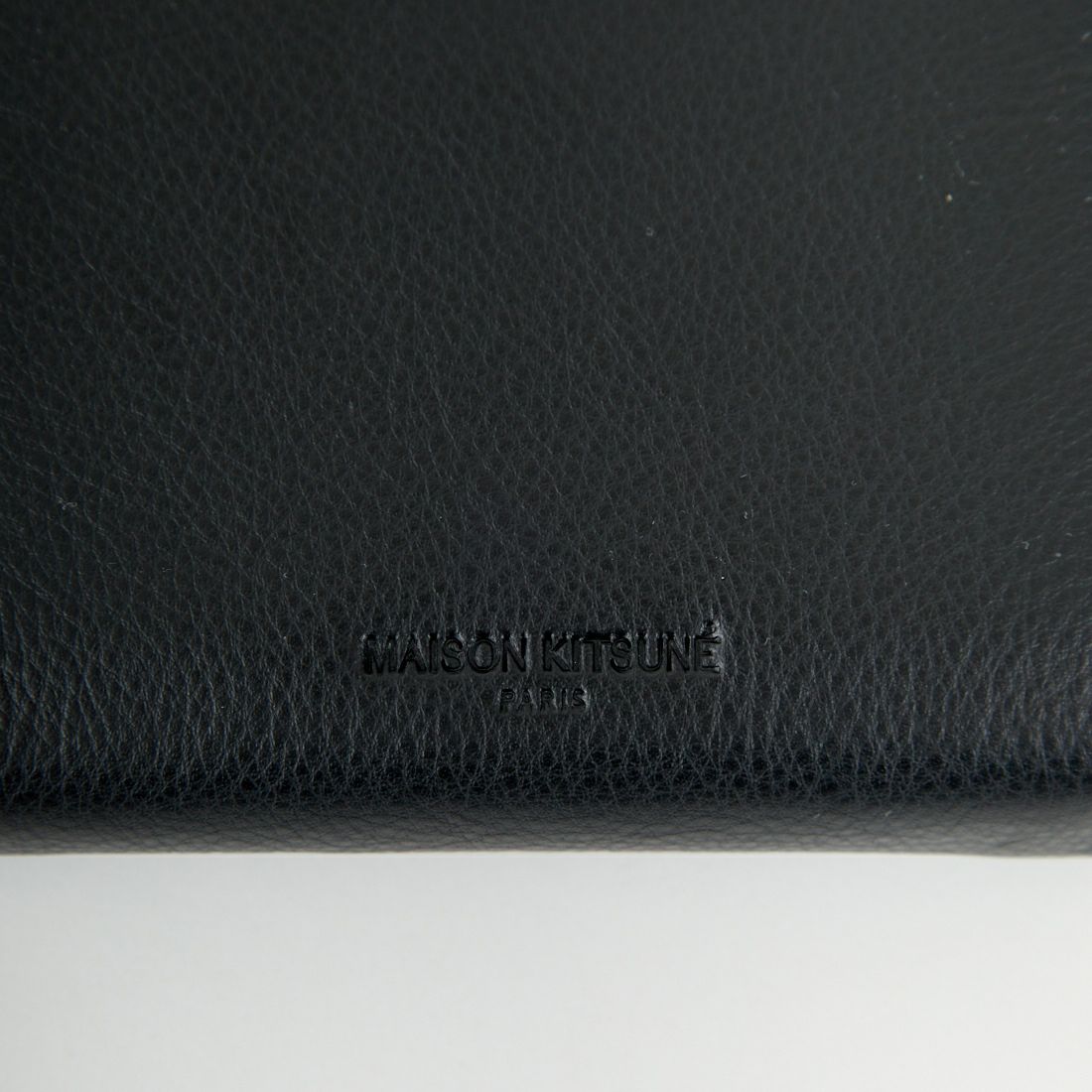 MAISON KITSUNE [メゾン キツネ] プロフィールフォックス ジップウォレット [MW05346LC0045] P199 BLACK