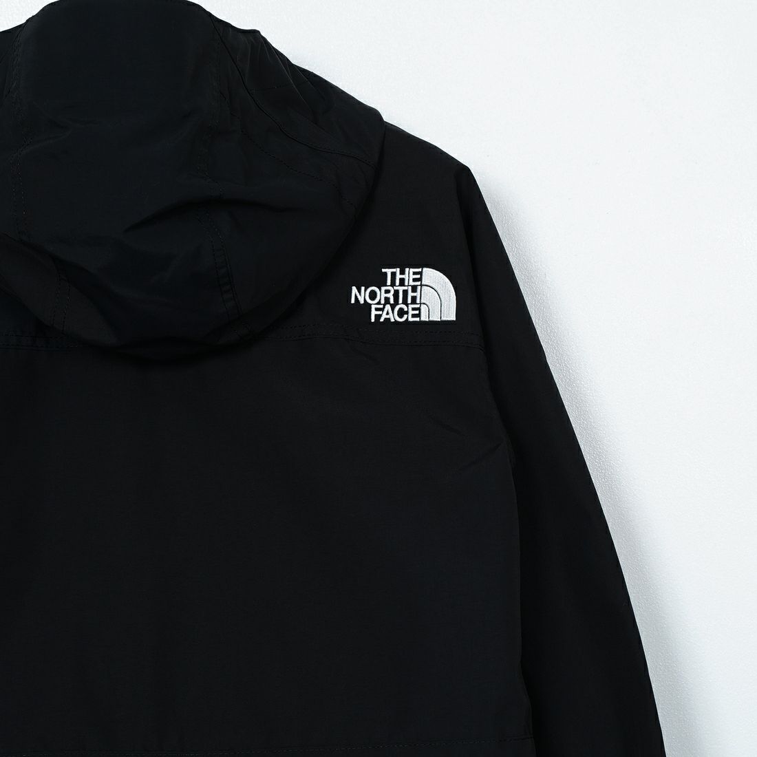THE NORTH FACE [ザ ノースフェイス] マウンテンライトジャケット [NPW62550] K