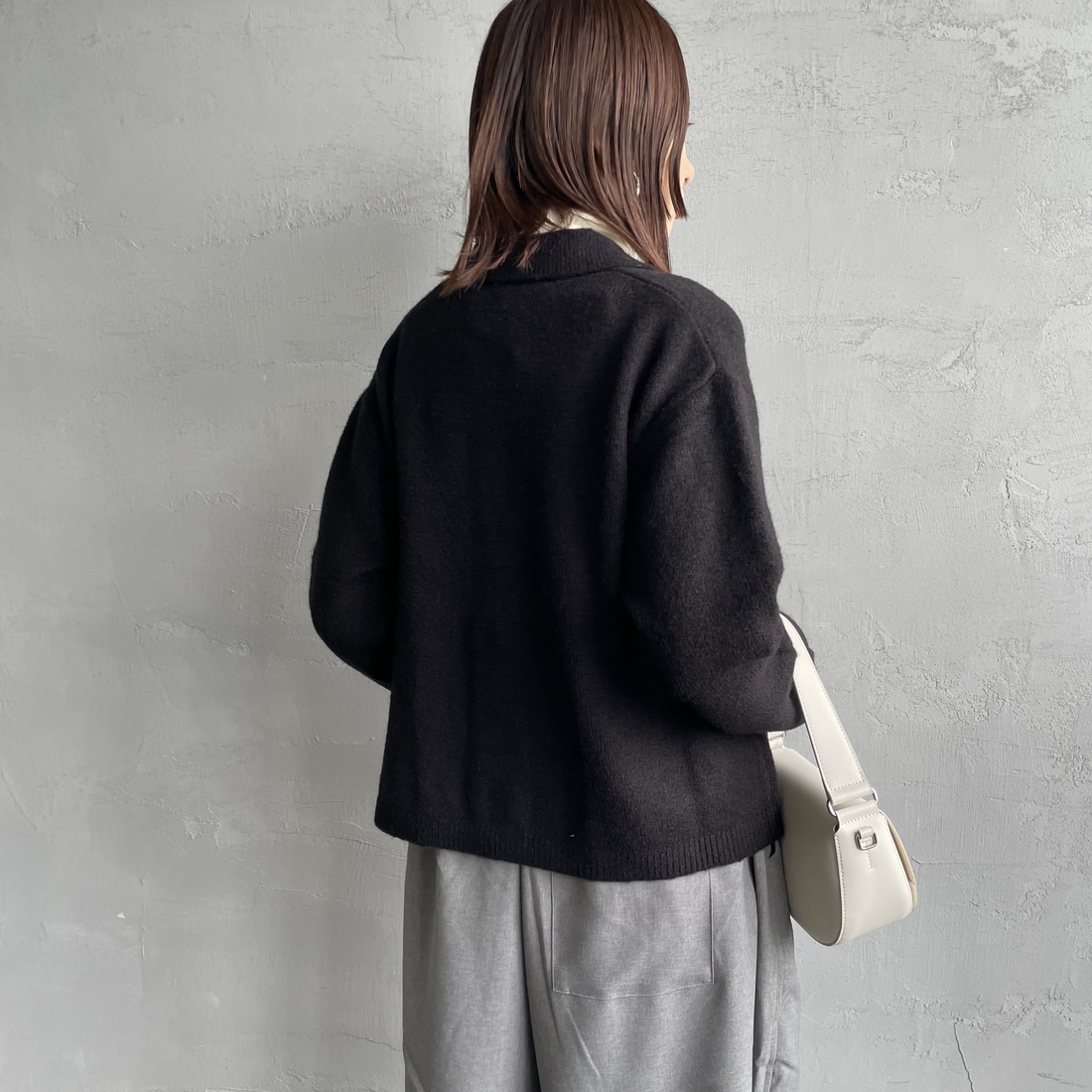 mizuiro ind [ミズイロインド] 襟付きショートカーディガン [3-220109] 99 BLACK &&モデル身長：159cm 着用サイズ：F&&