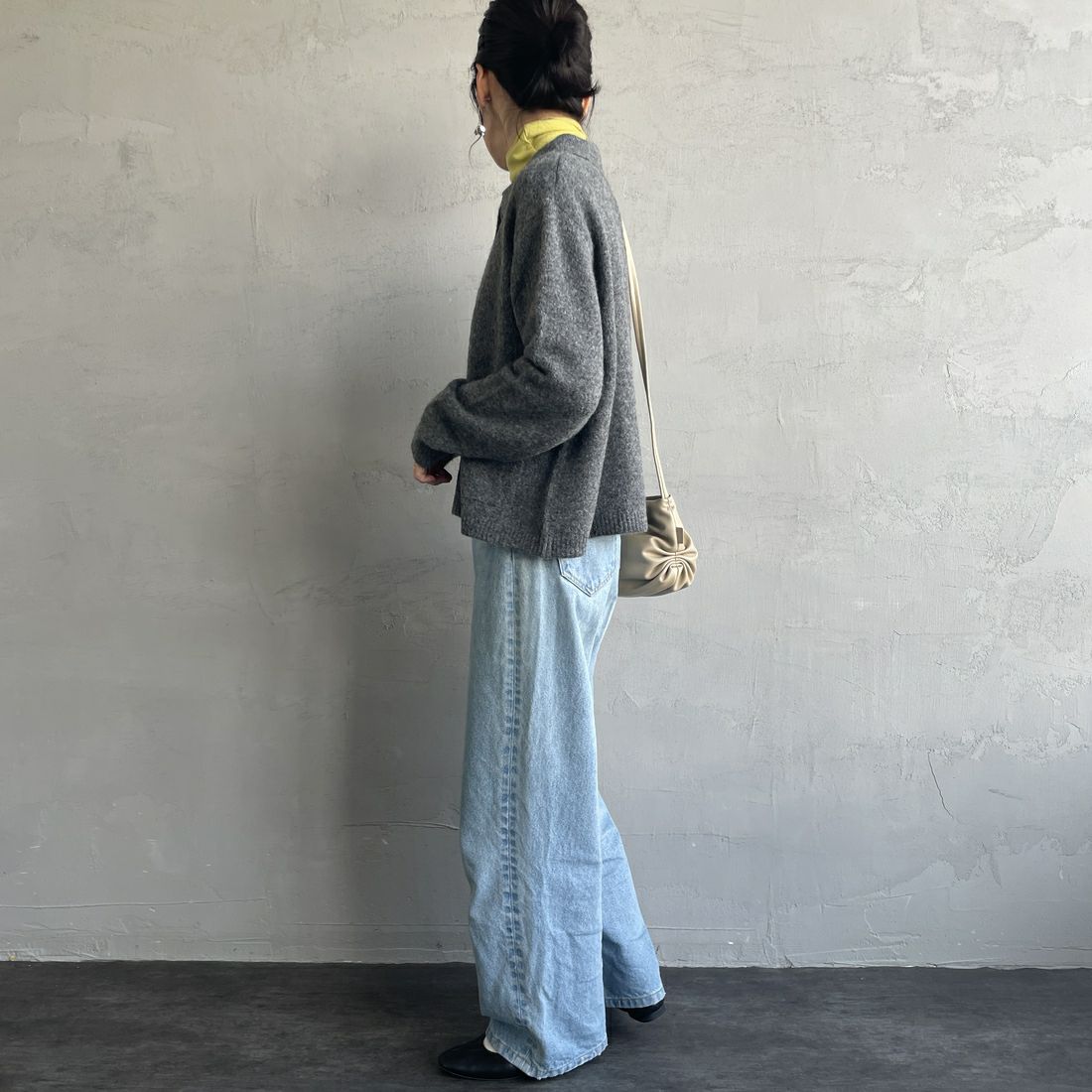 mizuiro ind [ミズイロインド] 襟付きショートカーディガン [3-220109] 92 D.GRAY &&モデル身長：160cm 着用サイズ：F&&