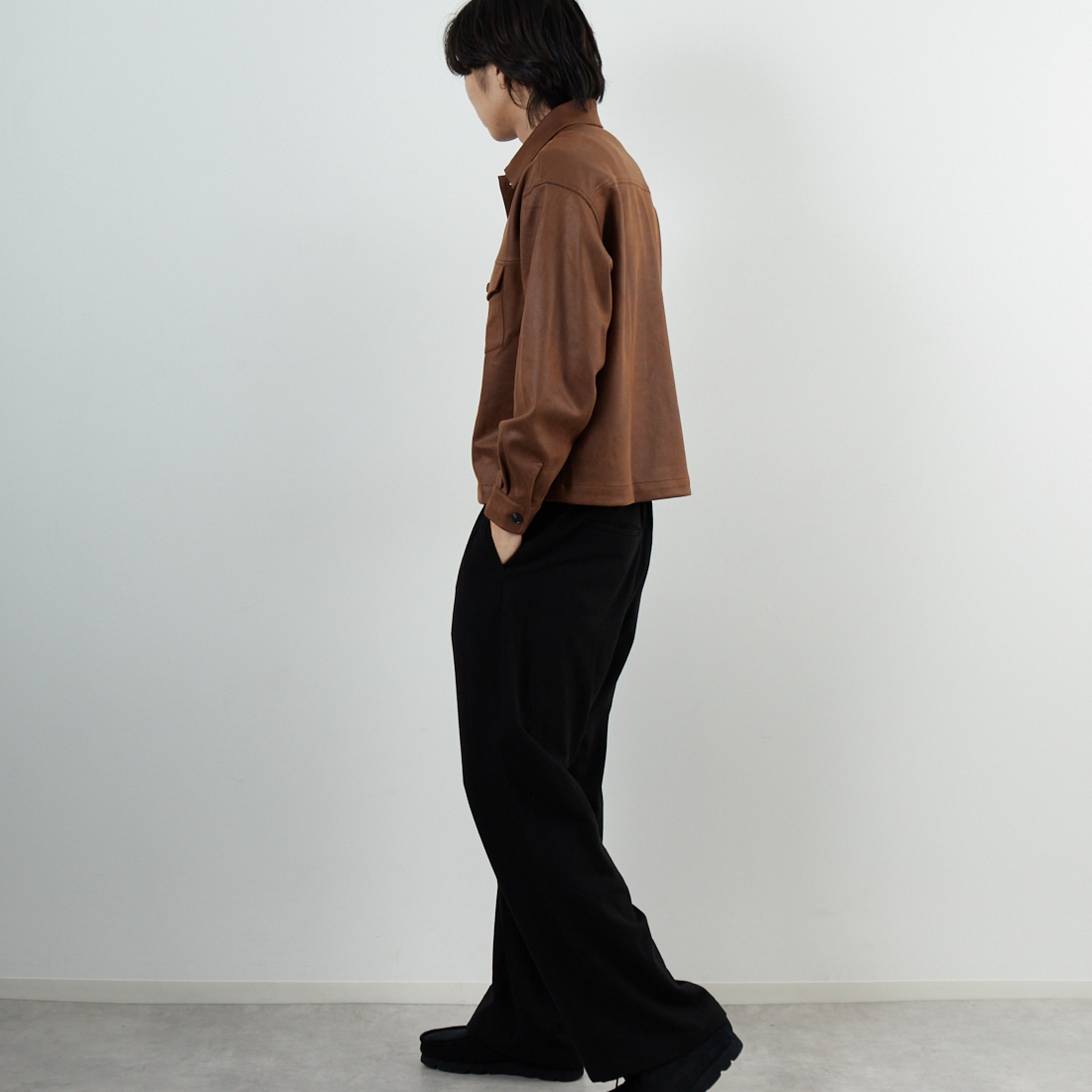 SLICK [スリック] シンセティックレザートラッカージャケット [5111047] 500 BROWN &&モデル身長：179cm 着用サイズ：1&&