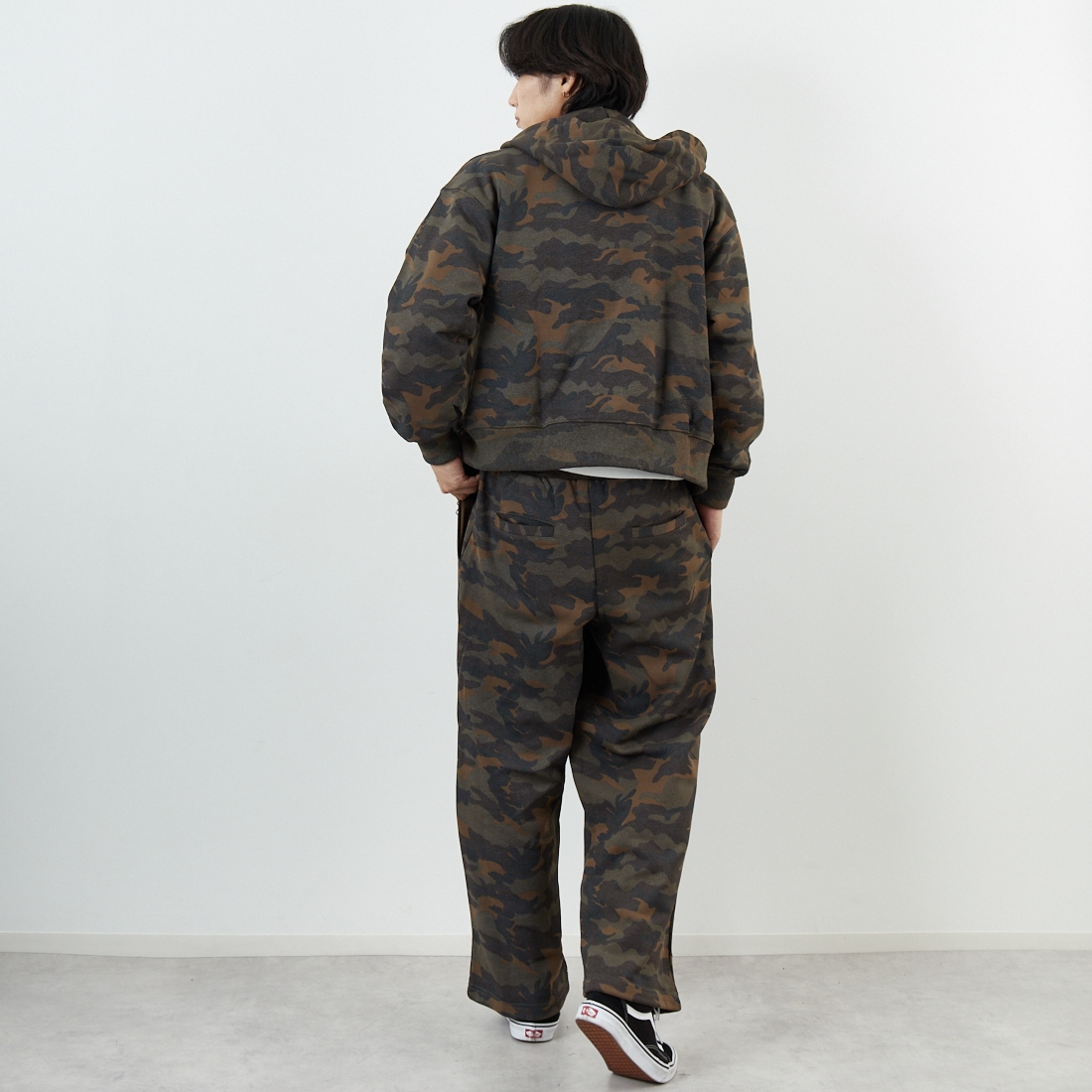 SLICK [スリック] カモフラージュプリント ダブルジップパーカー [5131039] 430 WOODLA &&モデル身長：179cm 着用サイズ：1&&
