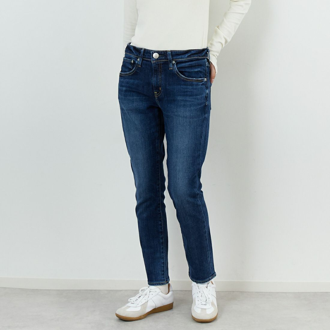 RED CARD TOKYO [レッドカード トーキョー] 35th Anniversary アンクルスリムテーパードデニム [26W30301DKU] A-DK USED &&モデル身長：162cm 着用サイズ：25&&