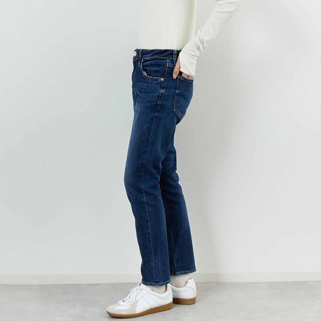 RED CARD TOKYO [レッドカード トーキョー] 35th Anniversary アンクルスリムテーパードデニム [26W30301DKU] A-DK USED &&モデル身長：162cm 着用サイズ：25&&