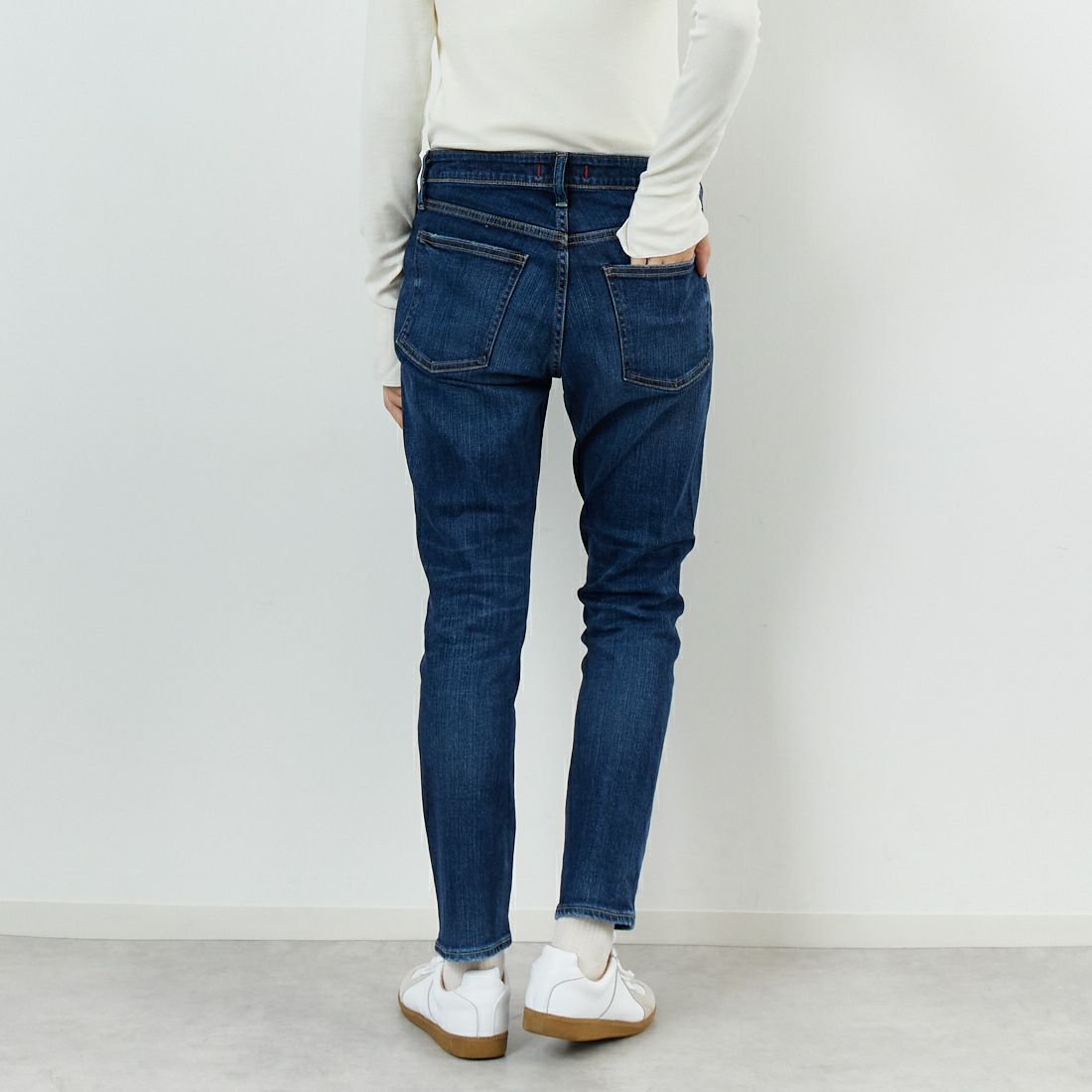 RED CARD TOKYO [レッドカード トーキョー] 35th Anniversary アンクルスリムテーパードデニム [26W30301DKU] A-DK USED &&モデル身長：162cm 着用サイズ：25&&