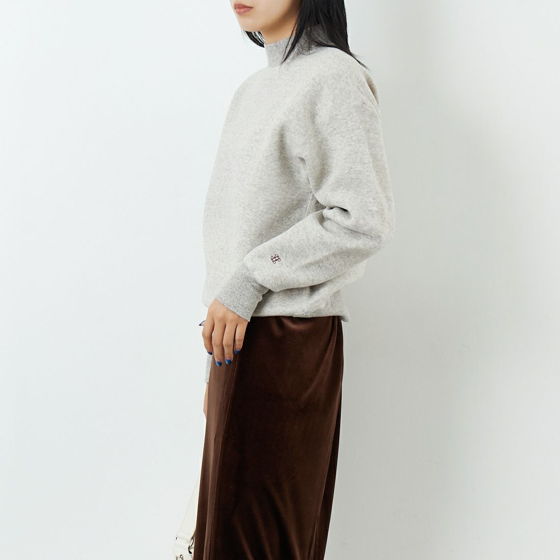 TICCA [ティッカ] ダウニー裏毛ハイネックプルオーバー [TBEA-301] LIGHT GREY &&モデル身長：167cm 着用サイズ：F&&