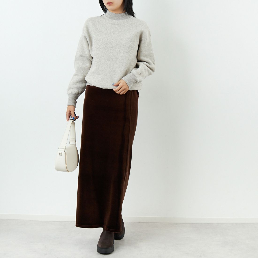 TICCA [ティッカ] ダウニー裏毛ハイネックプルオーバー [TBEA-301] LIGHT GREY &&モデル身長：167cm 着用サイズ：F&&
