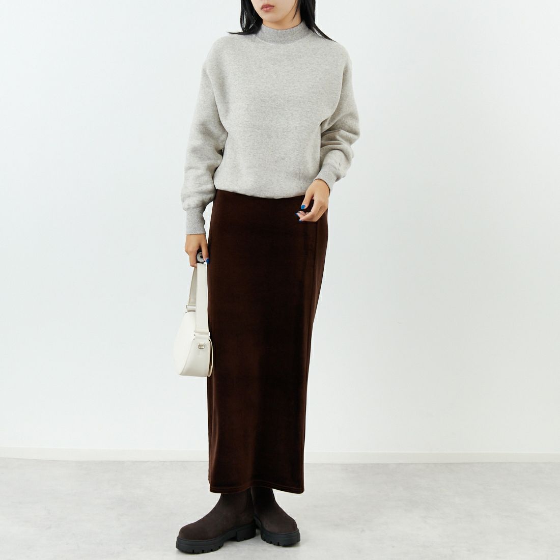 TICCA [ティッカ] ダウニー裏毛ハイネックプルオーバー [TBEA-301] LIGHT GREY &&モデル身長：167cm 着用サイズ：F&&