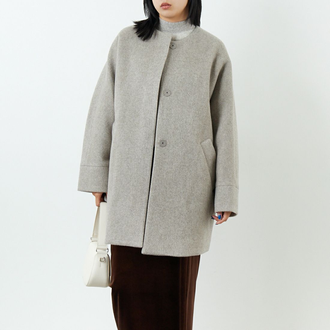 TICCA [ティッカ] ノーカラーテントコート [TBEA-244] BEIGE &&モデル身長：167cm 着用サイズ：F&&