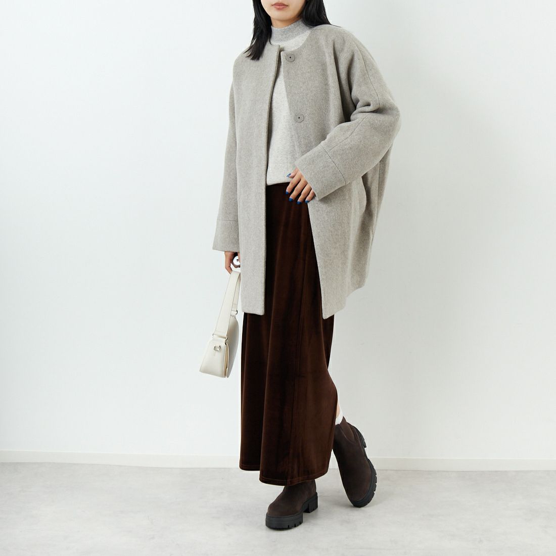 TICCA [ティッカ] ノーカラーテントコート [TBEA-244] BEIGE &&モデル身長：167cm 着用サイズ：F&&