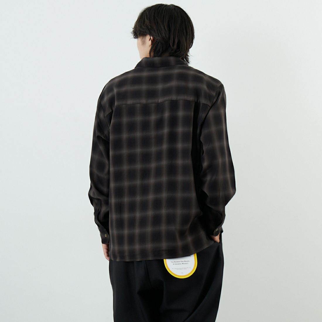 MANUAL ALPHABET [マニュアルアルファベット] ツイルフェードチェックシャツ [MA-S-806] BLACK &&モデル身長：179cm 着用サイズ：2&&