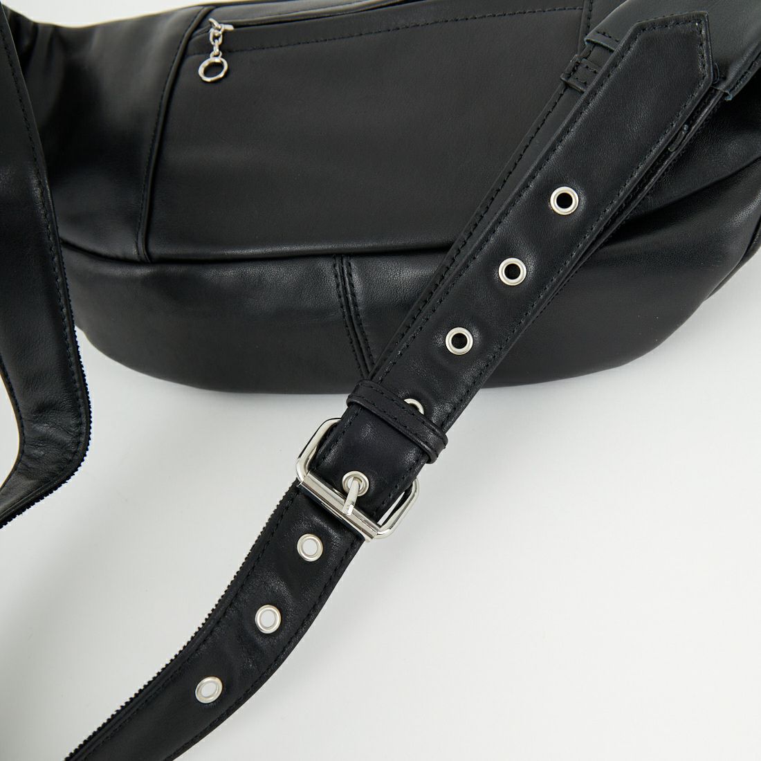 Schott [ショット] パデッドボディバッグ [7825976008] 010 BLACK