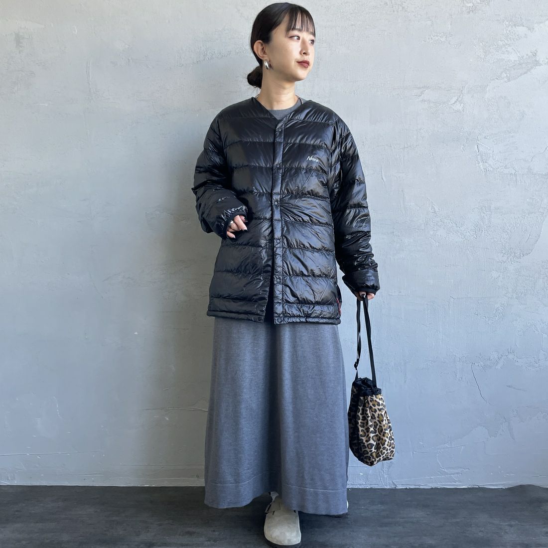 NANGA [ナンガ] 7デイズインナーダウンカーディガン [N2530-0I061A] BLK &&モデル身長：150cm 着用サイズ：S&&