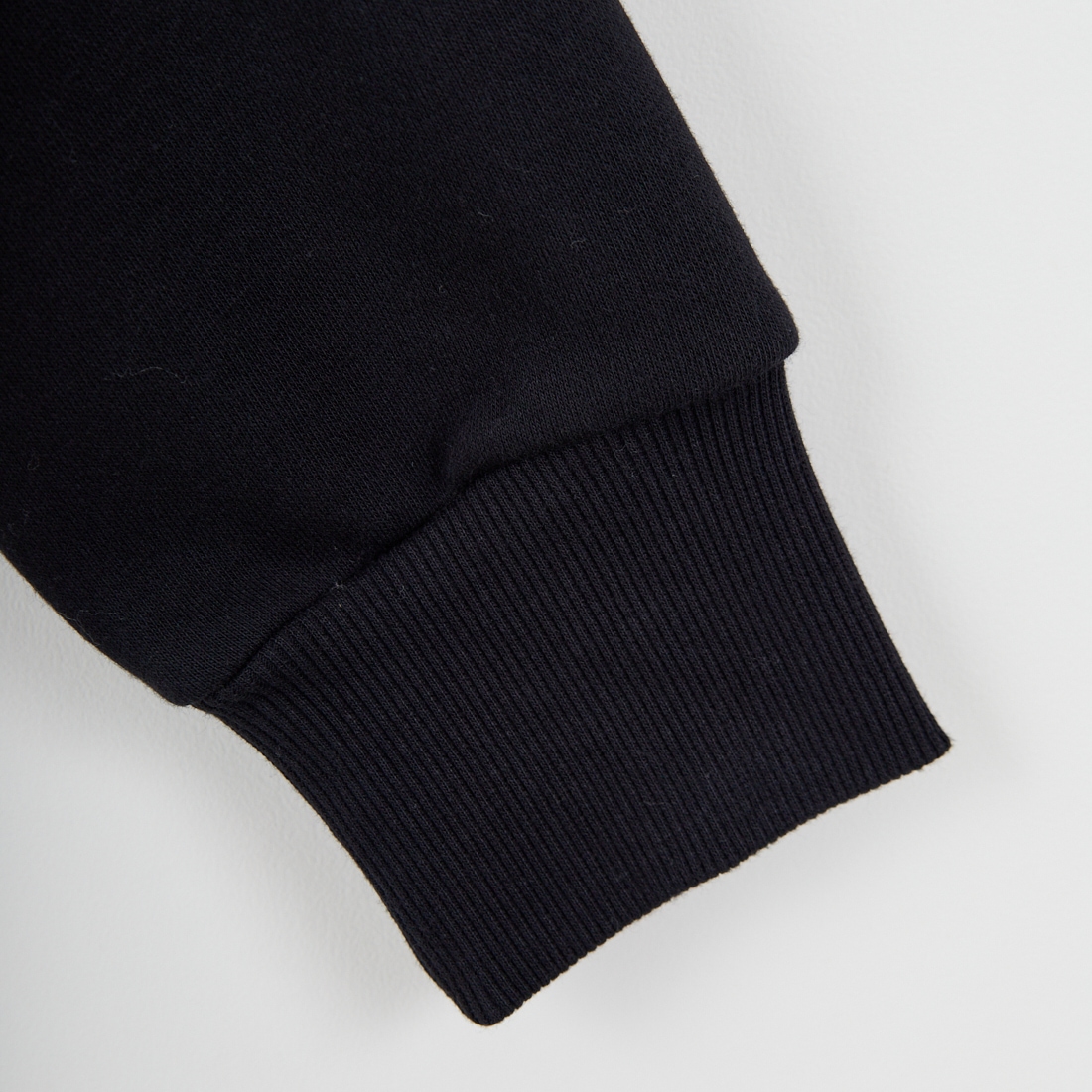 Marmot [マーモット] 別注 ワンポイントロゴ ポケットスウェット [MTFW25USW361IN-JF] BLACK