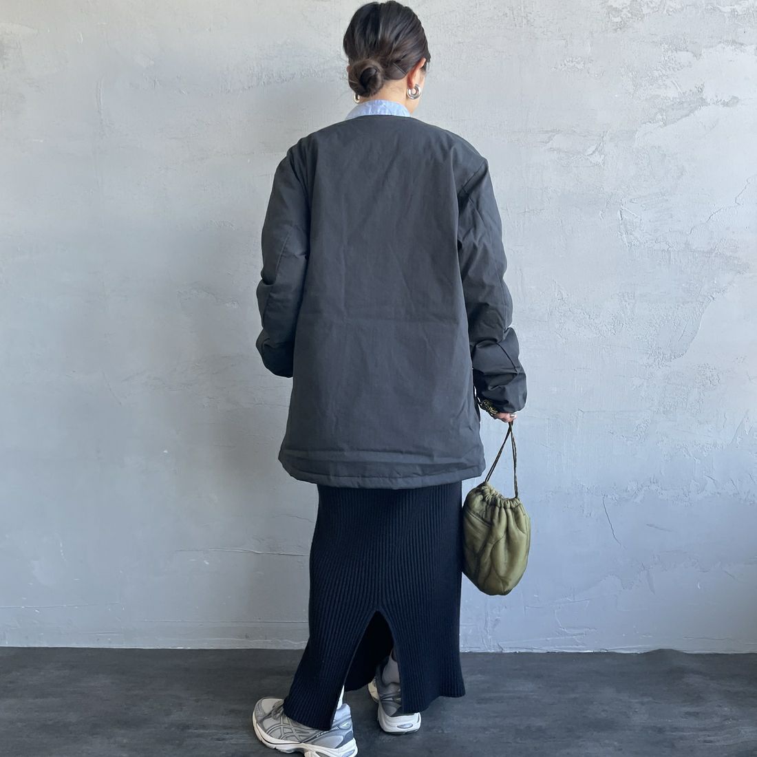 NANGA [ナンガ] ヒノックリップストップインナーダウンカーディガン [ND2441-1M300] BLK &&モデル身長：150cm 着用サイズ：S&&