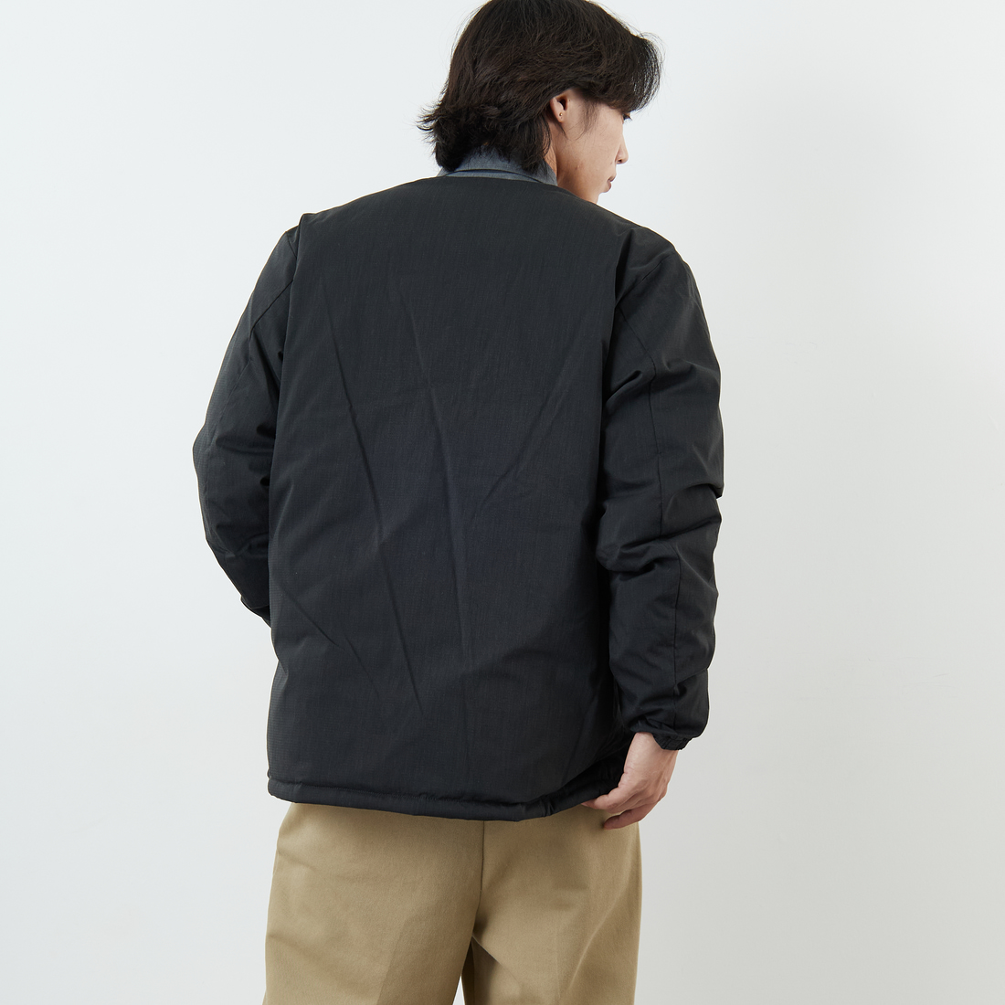 NANGA [ナンガ] ヒノックリップストップインナーダウンカーディガン [ND2441-1M300] BLK &&モデル身長：179cm 着用サイズ：L&&