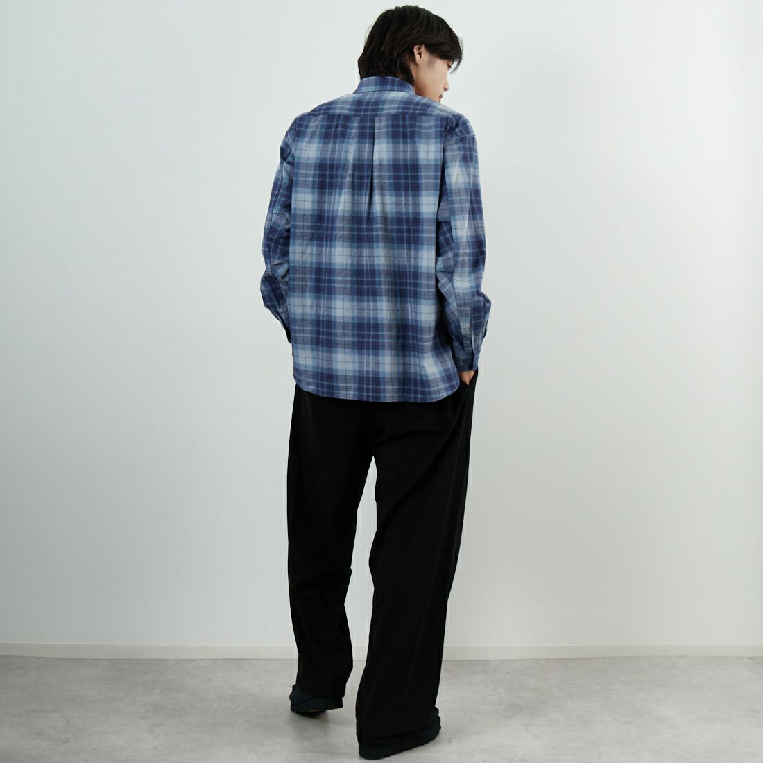 NANGA [ナンガ] フェードタータンチェックキャンプシャツ [N2530-1I107A] BLU &&モデル身長：179cm 着用サイズ：M&&