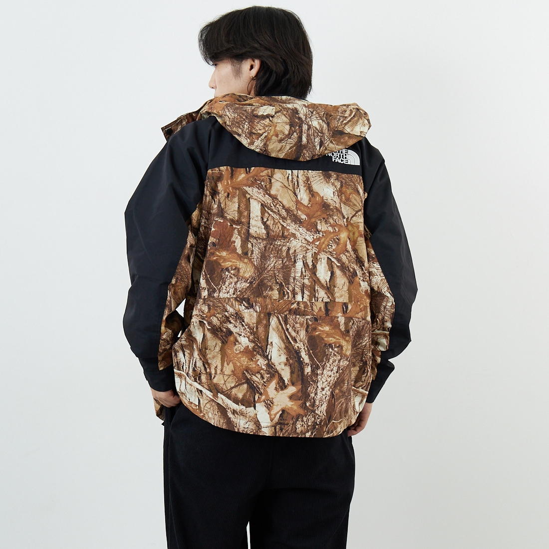 THE NORTH FACE [ザ ノースフェイス] ノベルティマウンテンライトジャケット [NP62551] FF &&モデル身長：179cm 着用サイズ：M&&