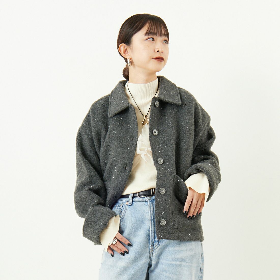 nenom [ネノム] ステンカラー ラメ起毛ジャケット [NE25132019] 08 CHARCOA &&モデル身長：150cm 着用サイズ：F&&