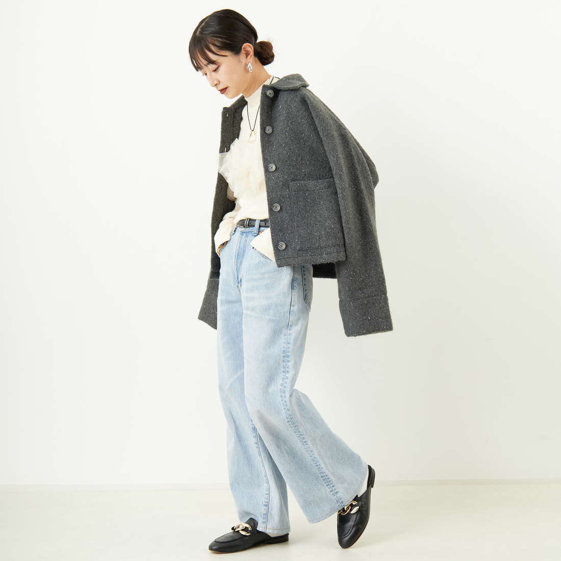 nenom [ネノム] ステンカラー ラメ起毛ジャケット [NE25132019] 08 CHARCOA &&モデル身長：150cm 着用サイズ：F&&